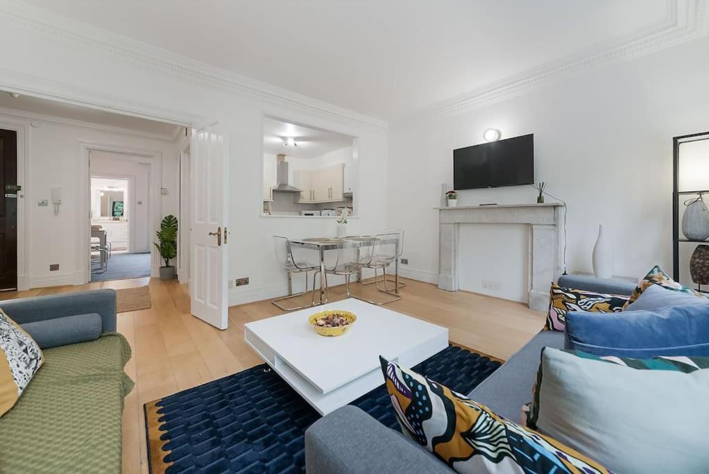 Knightsbridge Two Bed Apartment London Kültér fotó