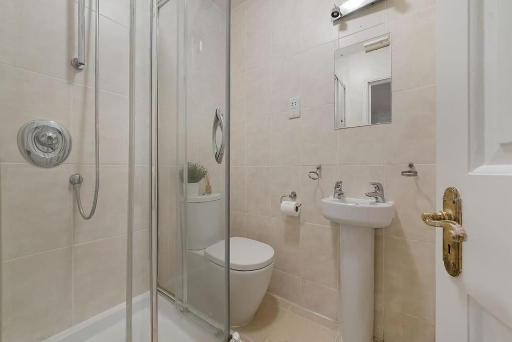 Knightsbridge Two Bed Apartment London Kültér fotó